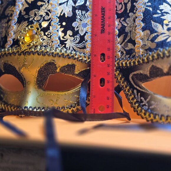 MASK STUNNING AND TALL VENETIAN MASK .. PARTY TIME !!!!! ALL OCCASIONS !!! - Picture 8 of 15